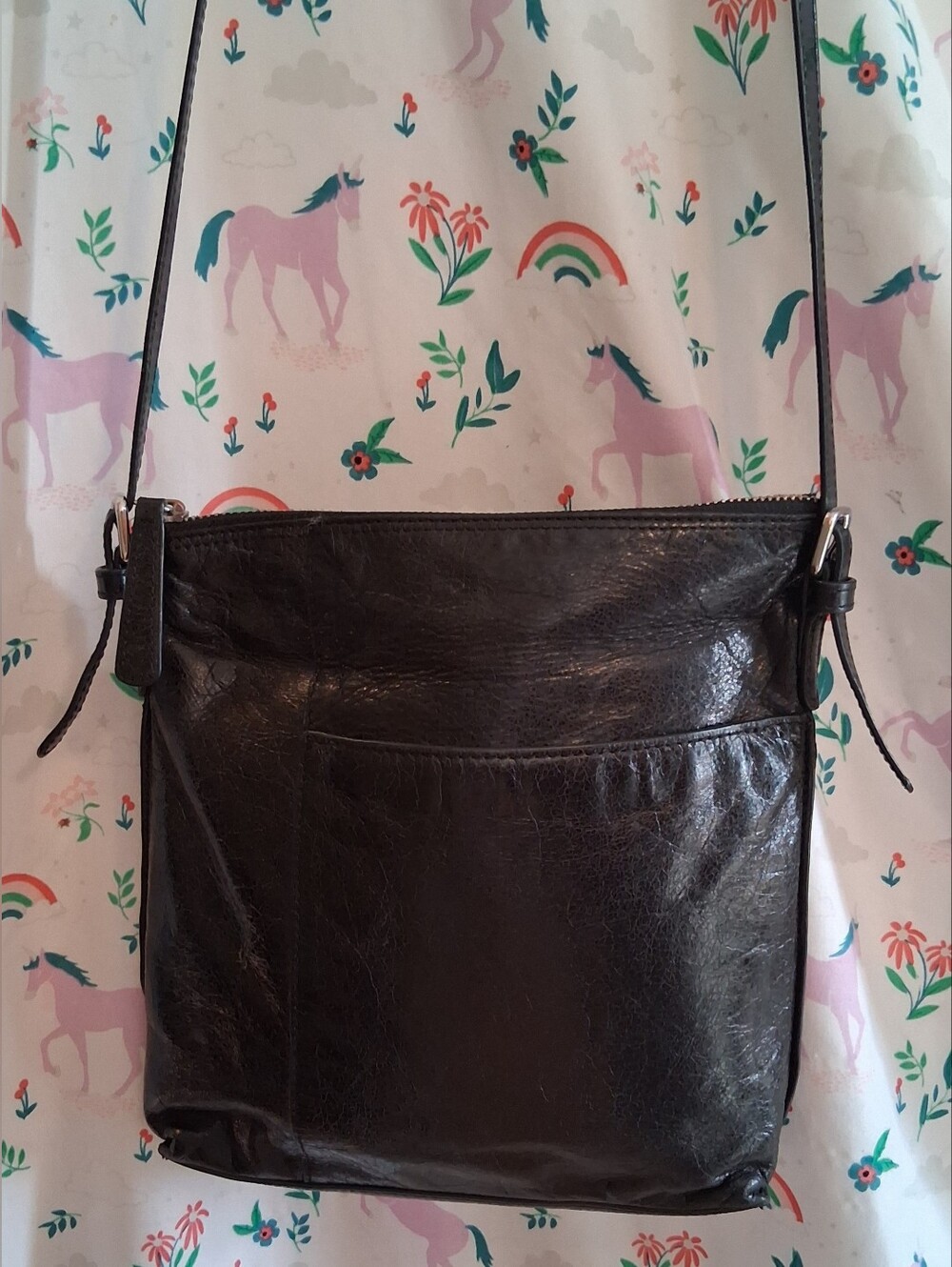 EUC HOBO International Black Patent Casual Everyday Crossbody Split Pocket Purse